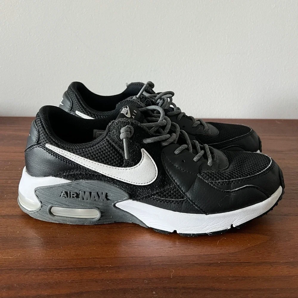 Nike Air Max Excee Sneakers CD5432-003 Black/White Women's Size 9